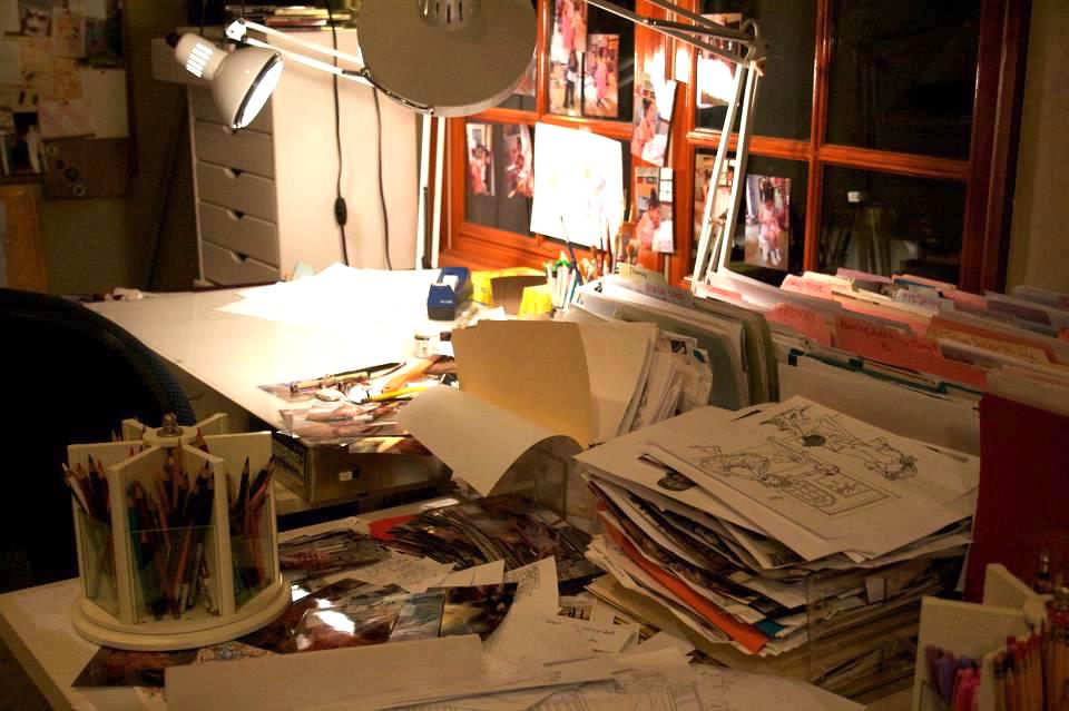 thumbnail_thumbnail_messy studio